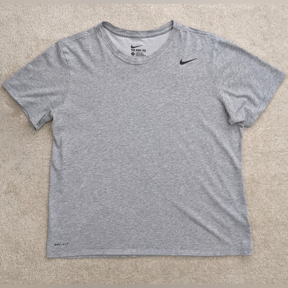 Nike Other - Nike DRI-FIT t-shirt large light gray